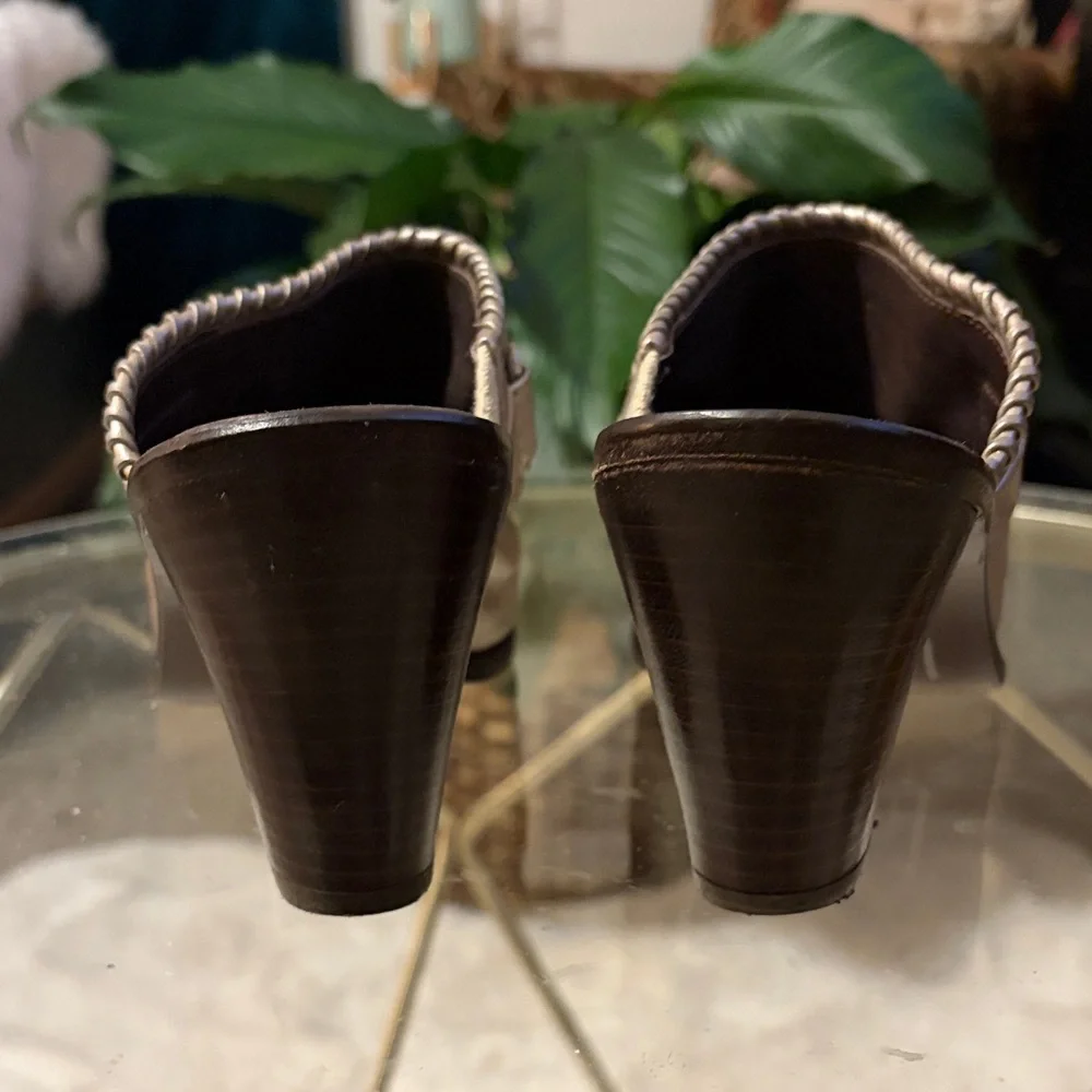 Donald J. Pliner Silver Leather Mules with Star Accents - Picture 2 of 9